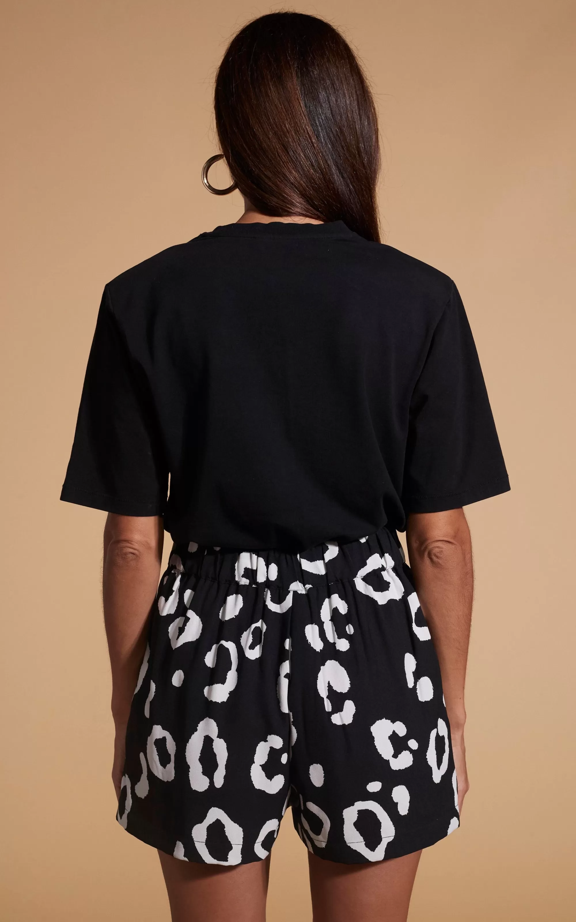 Shorts>Dancing Leopard Chica Bella Shorts In Oversized Mono Leopard