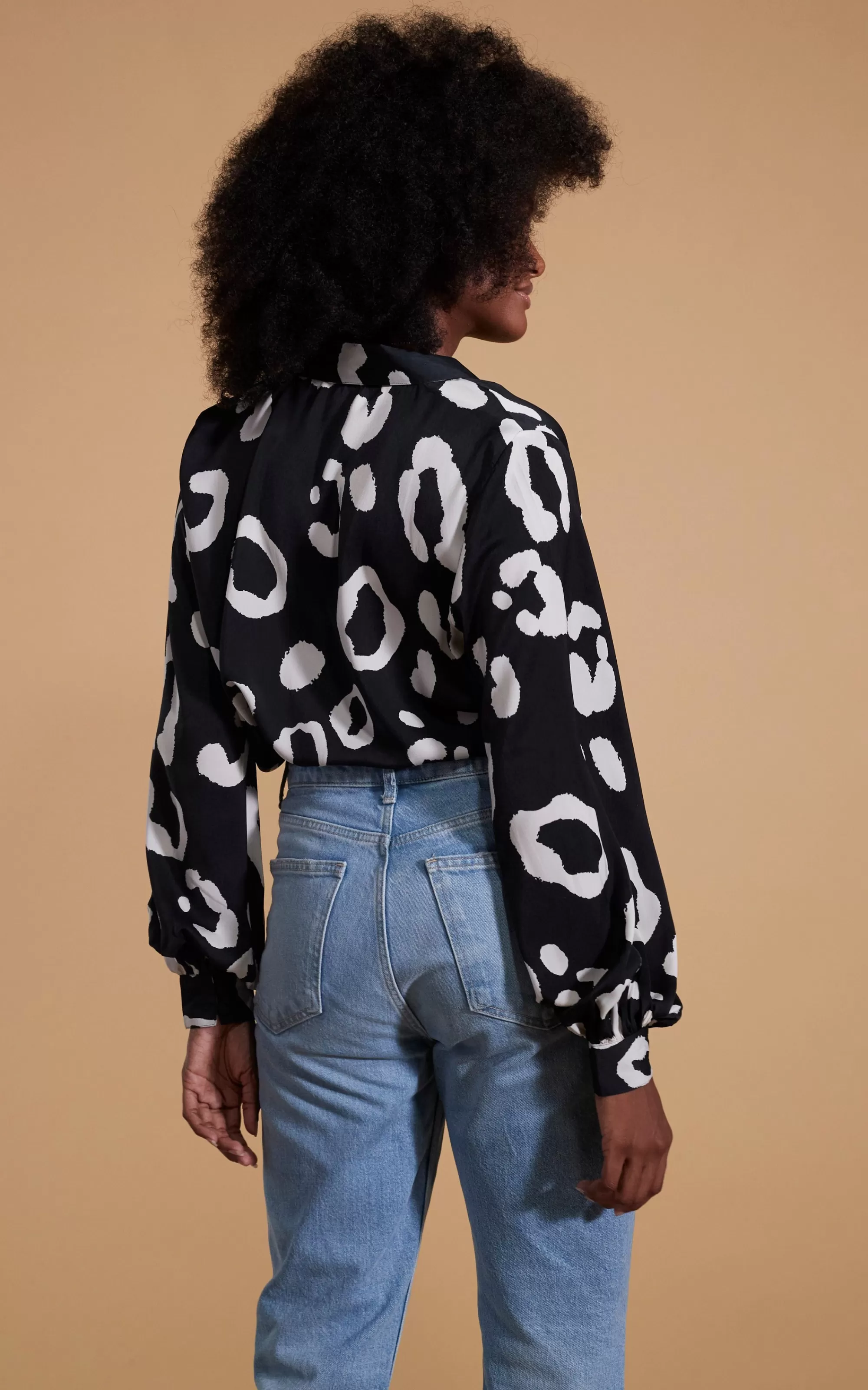Shirts>Dancing Leopard Dixie Balloon Sleeve Shirt In Oversized Mono Leopard