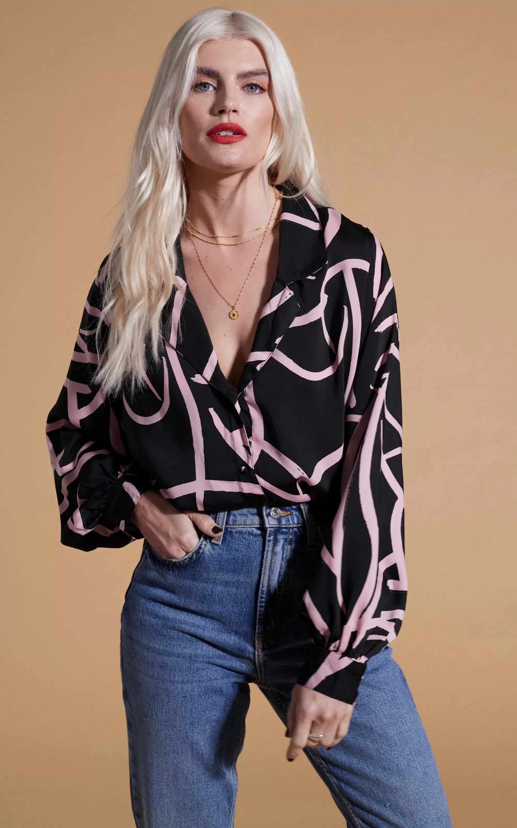 Shirts>Dancing Leopard Dixie Balloon Sleeve Shirt In Pink Strokes On Black